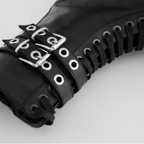 Zara Chain Laced Up Biker Moto Boot 100% leather SZ 6.5 - Picture 7 of 8